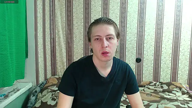 darienlarge online show from 10-22-25, 03:45