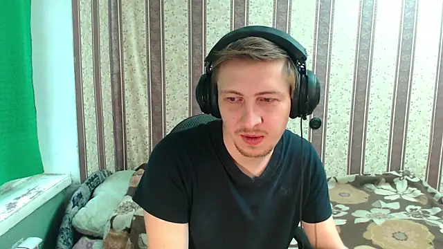 darienlarge online show from 11-06-25, 07:42