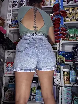 sammyqueenx21 online show from 02-05-25, 11:17
