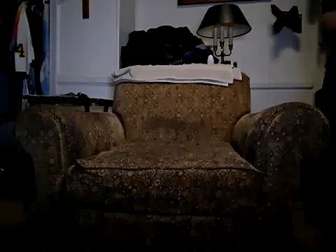 curiouscock38 online show from 12-04-25, 11:08