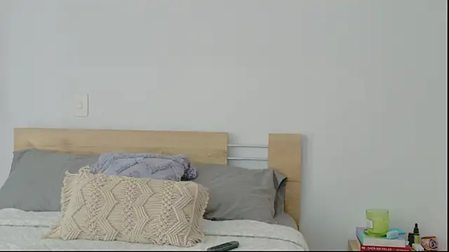 Snapshot of GrettaBenett chatting on 11-10-25, 07:46 GrettaBenett online show from 11-10-25, 07:46