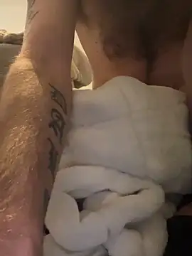 Snapshot of Furdale chatting on 12-27-24, 02:33 Furdale online show from 12-27-24, 02:33