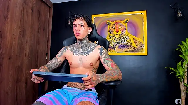 Snapshot of Aron_ford chatting on 01-09-25, 05:22 Aron ford online show from 01-09-25, 05:22