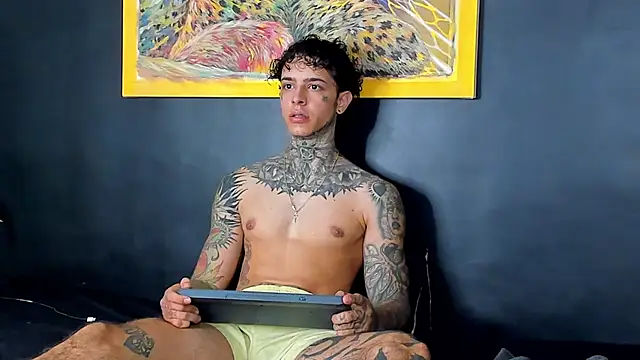 Snapshot of Aron_ford chatting on 09-10-25, 11:32 Aron ford online show from 09-10-25, 11:32