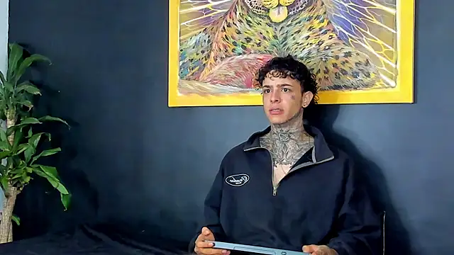 Snapshot of Aron_ford chatting on 09-11-25, 11:54 Aron ford online show from 09-11-25, 11:54