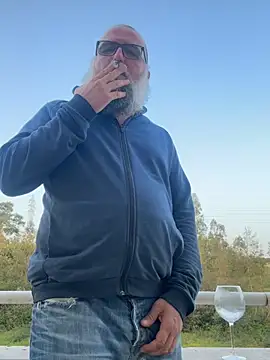 Snapshot of Noitelivre chatting on 04-09-26, 06:35 Noitelivre online show from 04-09-26, 06:35