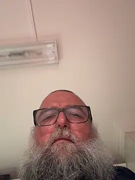 Snapshot of Noitelivre chatting on 04-12-26, 08:36 Noitelivre online show from 04-12-26, 08:36