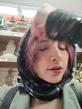  Laary online show from 12-18-25, 08:26