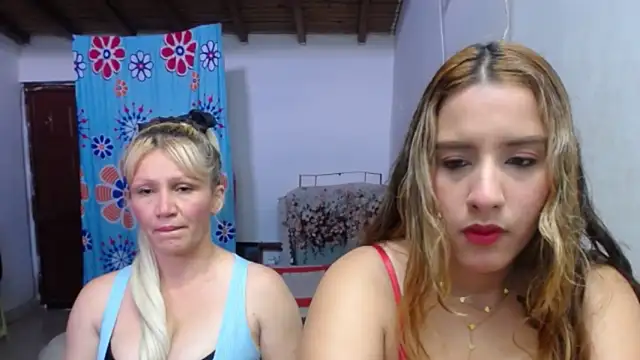 Nicolle Milf online show from 10-10-25, 06:40