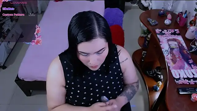 lufek23 online show from 12-26-24, 11:03