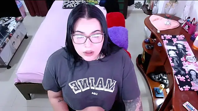 lufek23 online show from 03-07-25, 11:38