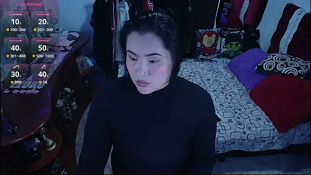 lufek23 online show from 09-25-25, 04:43