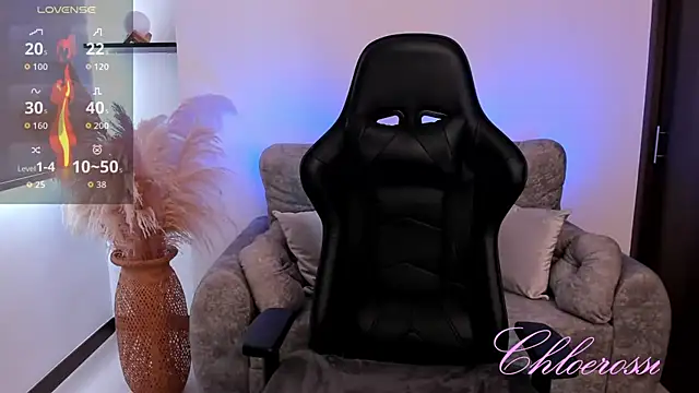 chloerossi online show from 11-28-25, 03:25