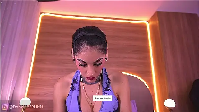 danna berlin  online show from 02-10-26, 07:18