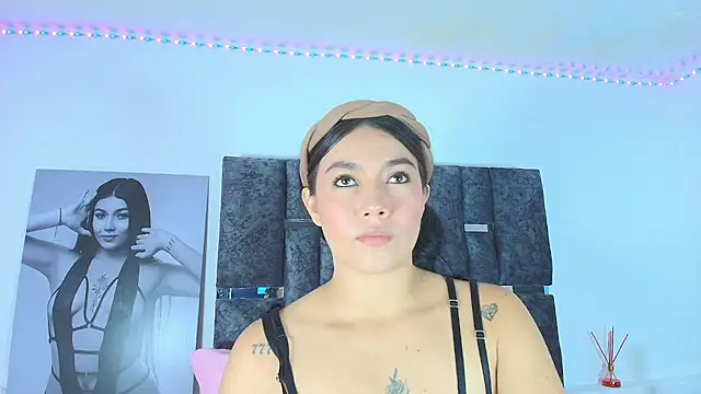 Natasharuso online show from 09-30-25, 12:43
