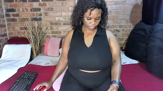 DIRTIENASTY online show from 10-28-25, 05:33