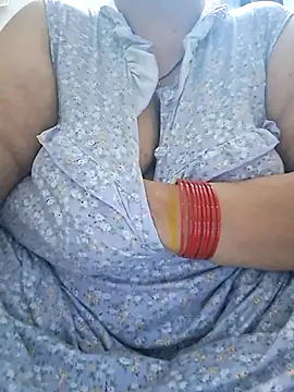 Snapshot of Kavya_XX chatting on 10-14-25, 04:52 Kavya XX online show from 10-14-25, 04:52