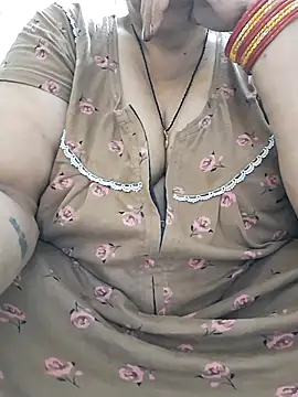 Snapshot of Kavya_XX chatting on 10-22-25, 01:50 Kavya XX online show from 10-22-25, 01:50