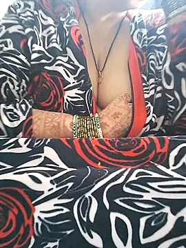 Snapshot of Kavya_XX chatting on 11-25-25, 07:41 Kavya XX online show from 11-25-25, 07:41