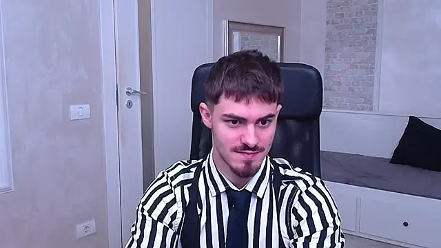 WilsonJules online show from 01-06-25, 04:13