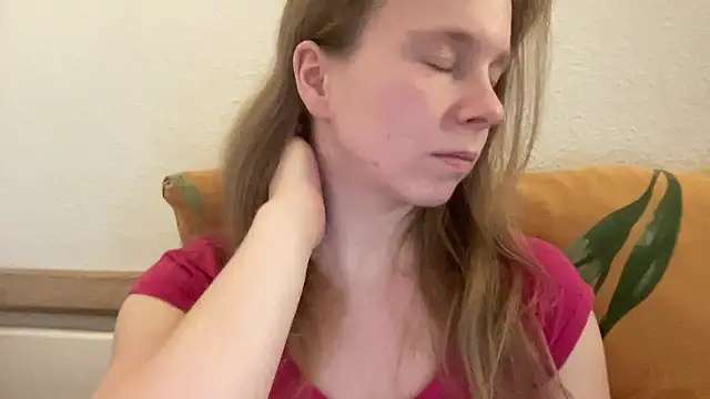 Snapshot of SweetLucy96 chatting on 03-05-25, 03:07 SweetLucy96 online show from 03-05-25, 03:07