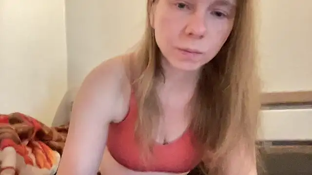 Snapshot of SweetLucy96 chatting on 03-19-25, 10:00 SweetLucy96 online show from 03-19-25, 10:00