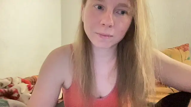 Snapshot of SweetLucy96 chatting on 03-22-25, 04:58 SweetLucy96 online show from 03-22-25, 04:58