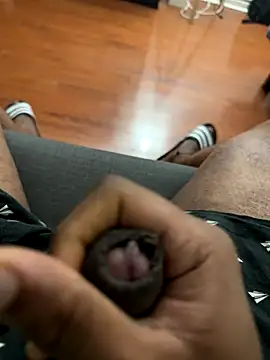 Snapshot of Pavan921 chatting on 11-05-25, 01:22 Pavan921 online show from 11-05-25, 01:22