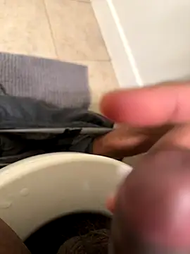 Snapshot of Pavan921 chatting on 11-22-25, 09:25 Pavan921 online show from 11-22-25, 09:25