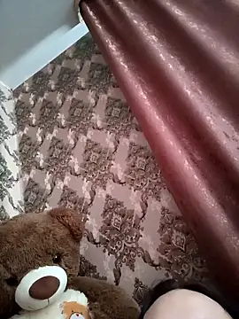 Snapshot of LeilaSaint chatting on 11-23-25, 05:07 LeilaSaint online show from 11-23-25, 05:07