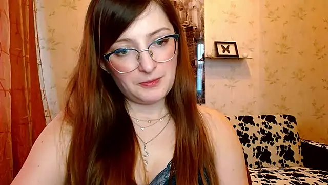 Snapshot of Arielsssplash chatting on 01-15-25, 10:49 Arielsssplash online show from 01-15-25, 10:49