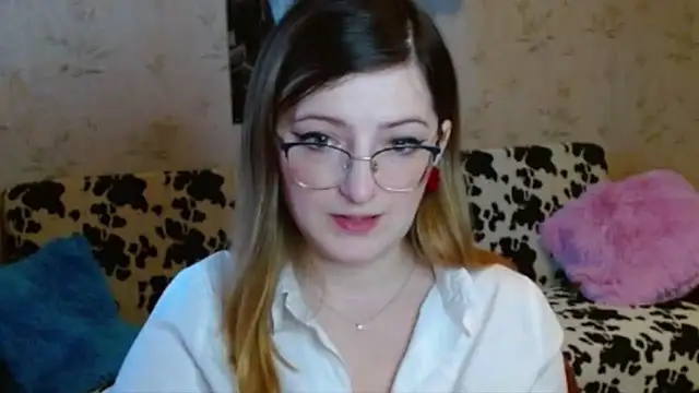 Snapshot of Arielsssplash chatting on 10-16-25, 06:47 Arielsssplash online show from 10-16-25, 06:47