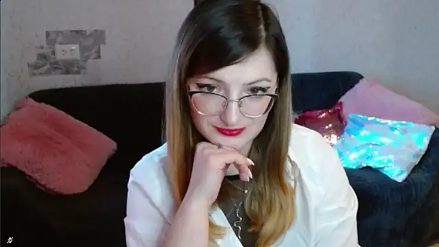 Snapshot of Arielsssplash chatting on 11-14-25, 08:02 Arielsssplash online show from 11-14-25, 08:02