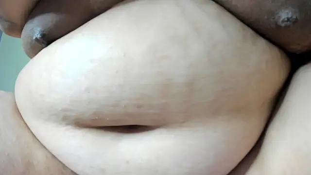 Snapshot of Alondra_zaaens chatting on 01-03-25, 11:44 Alondra zaaens online show from 01-03-25, 11:44
