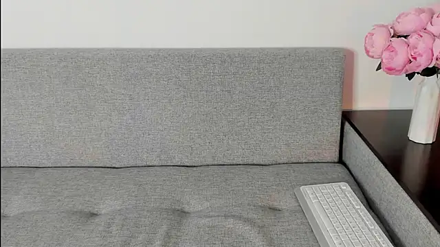 miss emily  online show from 10-18-25, 11:05