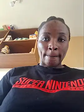 Snapshot of Samia_Queen chatting on 10-19-25, 01:12 Samia Queen online show from 10-19-25, 01:12