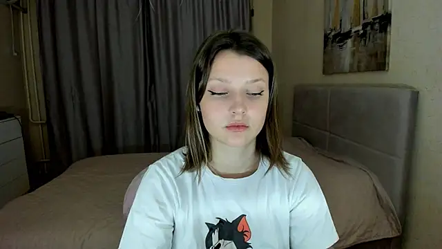 SoniNesti online show from 10-14-25, 02:29