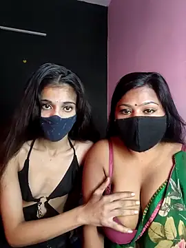 cutee  crazy online show from 12-18-25, 01:28