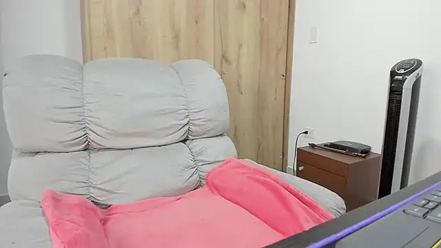 xspecialoomx online show from 03-31-26, 01:11