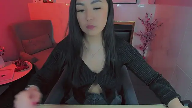 Snapshot of JasmineMagical chatting on 03-23-25, 08:37 JasmineMagical online show from 03-23-25, 08:37