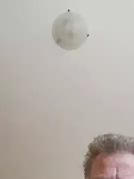 Snapshot of Hans04051972 chatting on 11-11-25, 11:10 Hans04051972 online show from 11-11-25, 11:10