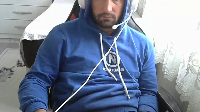 Snapshot of crazybaby5461 chatting on 01-15-26, 01:26 crazybaby5461 online show from 01-15-26, 01:26