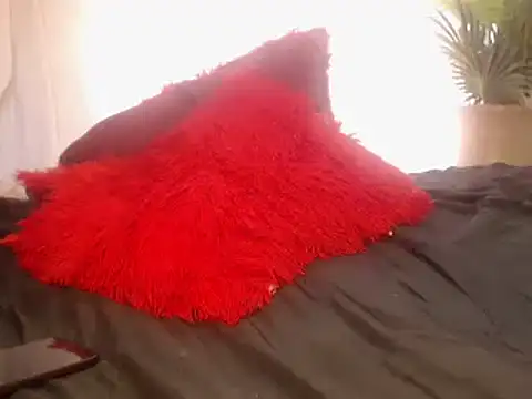 Misswhiteee online show from 02-08-25, 07:37