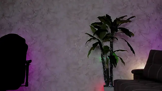 Emma7 online show from 02-18-26, 01:56