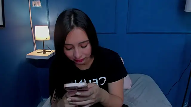 isabella jade online show from 01-06-25, 06:41
