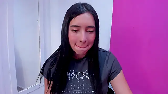 isabella jade online show from 01-15-25, 04:54