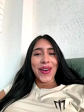 isabella jade online show from 10-28-25, 02:09