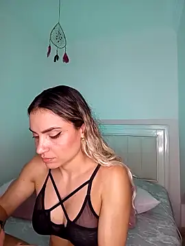 Snapshot of ASHLEY_BLAIR chatting on 03-18-25, 12:49 ASHLEY BLAIR online show from 03-18-25, 12:49