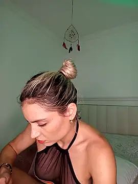 Snapshot of ASHLEY_BLAIR chatting on 10-22-25, 07:24 ASHLEY BLAIR online show from 10-22-25, 07:24