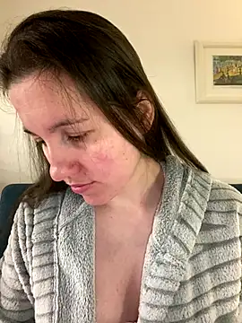 Nicole-Ray online show from 11-30-25, 09:13